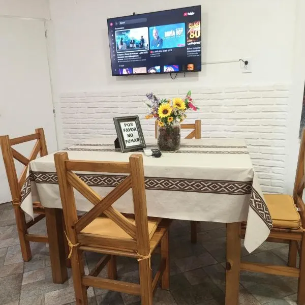 Departamento Familiar con estacionamiento incluido，位于布兰卡港的酒店