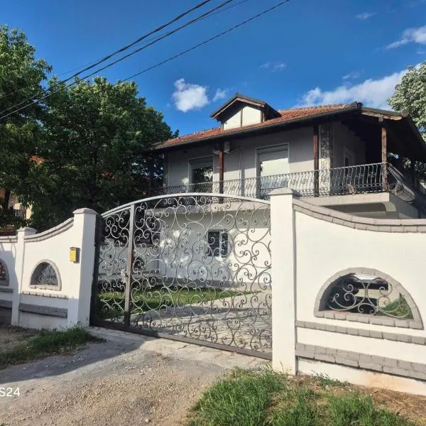 Smeštaj JAPI，位于阿莱克西纳茨的酒店