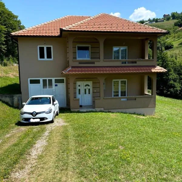 Village Villa，位于比耶洛波列的酒店