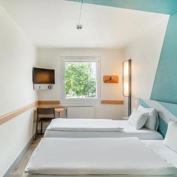 B&B HOTEL Freiburg-West，位于弗莱堡的酒店