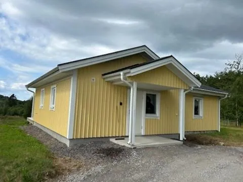 Cottage in the countryside near Jönköping，位于胡斯克瓦纳的酒店