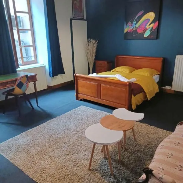 Les nuits calmes，位于拉沙特尔的酒店