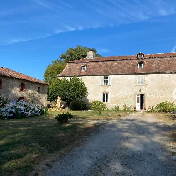 Le domaine du Loubier，位于Saint-Victurnien的酒店