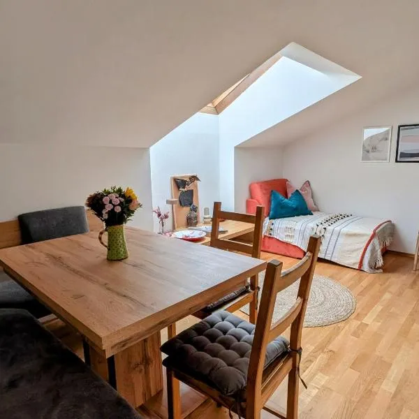 Nona 4 Seefeld，位于蒂罗尔-泽费尔德的酒店