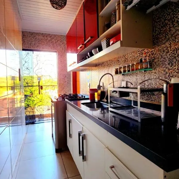 Cantinho do Pequeno Arthur，位于伦索伊斯的酒店