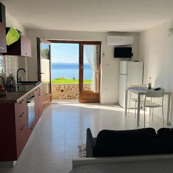 Studio Apartment Ravel，位于伊齐齐的酒店