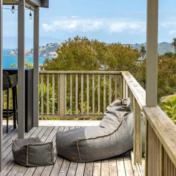 Sea View Serenity，位于Waiheke Island的酒店