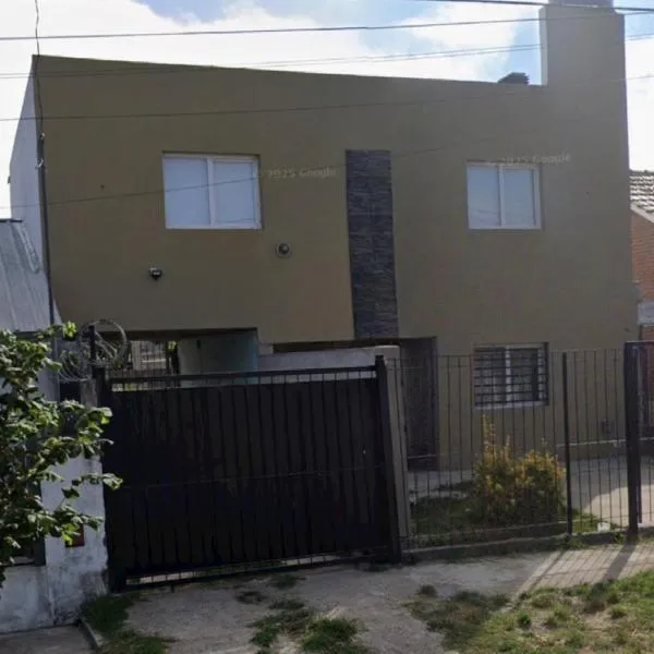 depto planta alta mar del plata，位于马德普拉塔的酒店