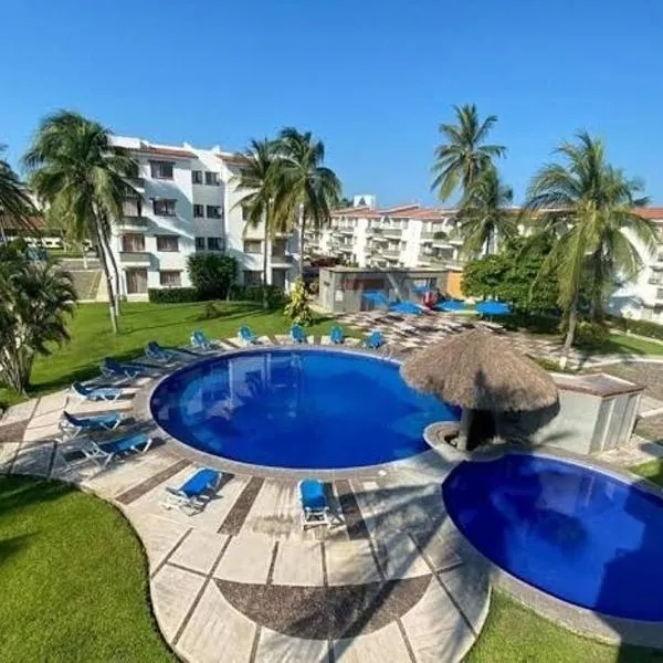 Precioso depa a 70 mts de playa，位于曼萨尼约的酒店