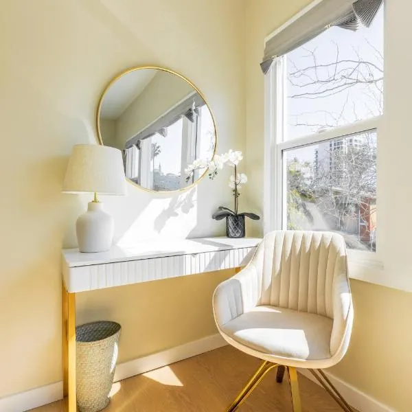 Cozy Sunny Brand-new Apt 1 Block From The Beach，位于长滩的酒店