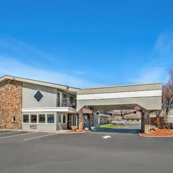 Quality Inn Klamath Falls - Crater Lake Gateway，位于克拉马斯福尔斯的酒店