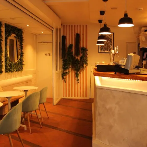 新港酒店，位于巴约讷的酒店