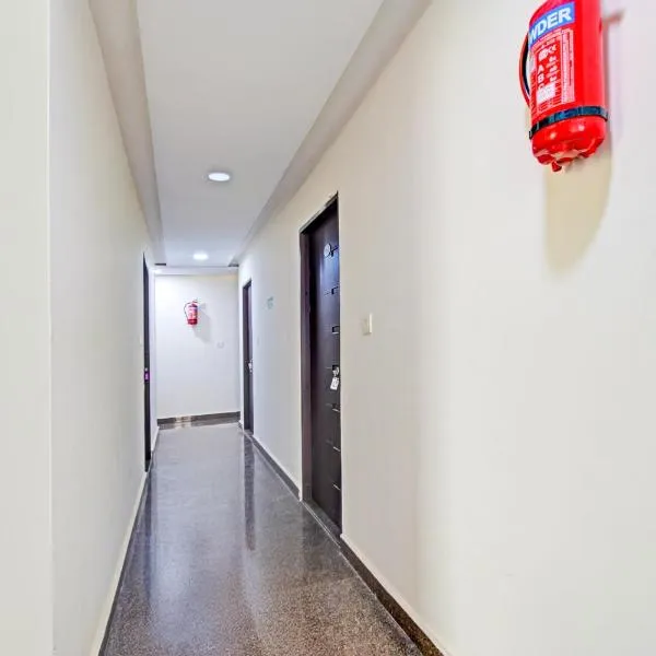 Super Hotel O Kondapur Hyderabad Formerly Dunes Inn，位于Kondapur的酒店
