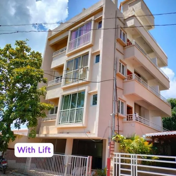 SRUSHTI The Peace Home，位于戈尔哈布尔的酒店