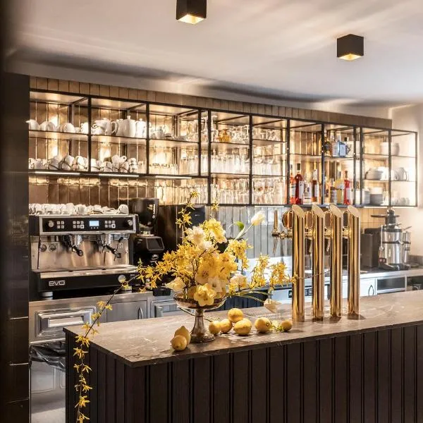 Ansitz Thierburg Suites，位于梅拉诺的酒店