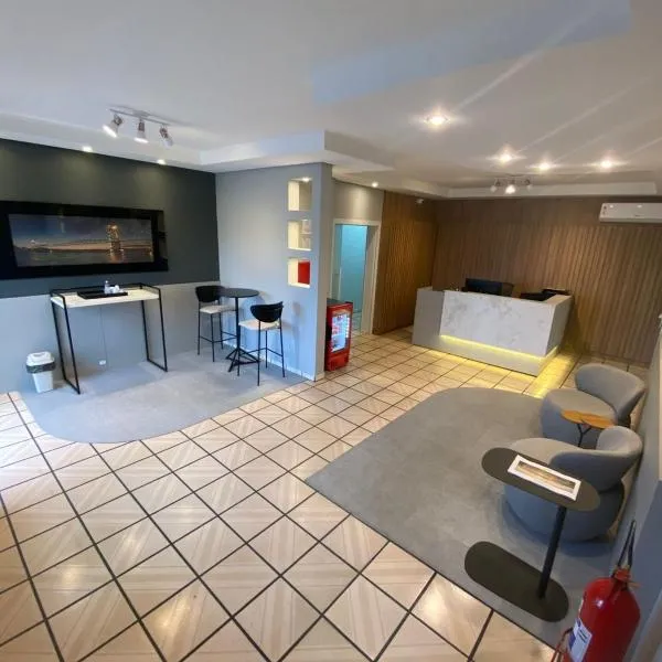 Hotel Heinz，位于帕罗卡的酒店