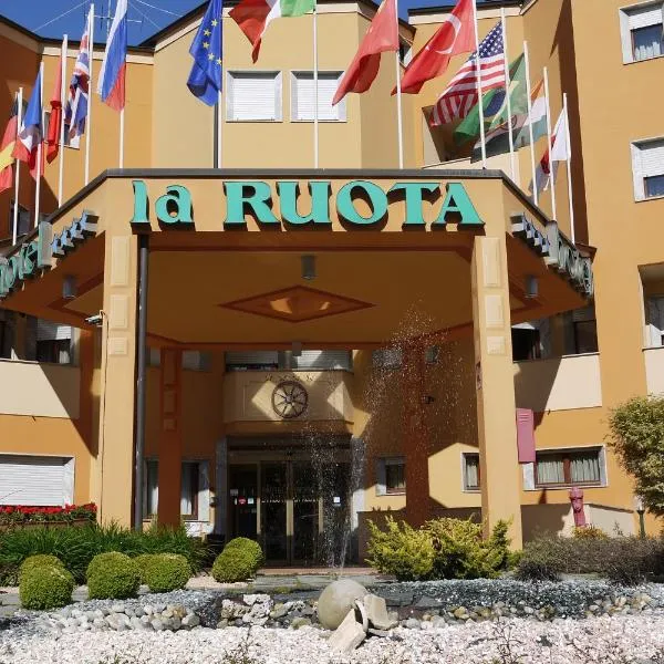 拉罗塔酒店，位于Pianfei的酒店