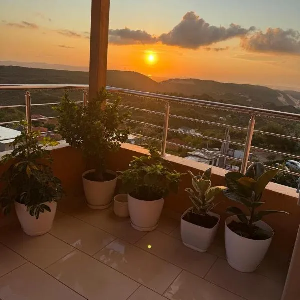 Panoramic Krujë Escape BAMI，位于克鲁亚的酒店