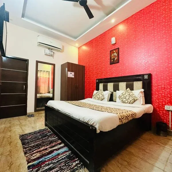 STARLET RESORT Zirakpur Chandigarh，位于齐拉克普尔的酒店