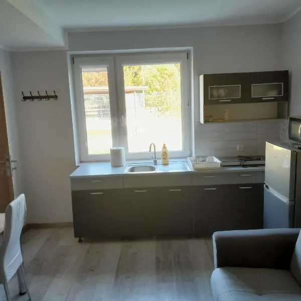 Agroturystyka nad stawem，位于Powiercie的酒店