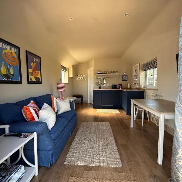 Meadow Hayes Studio，位于沙夫茨伯里的酒店