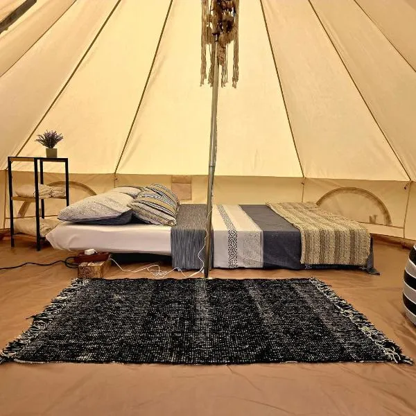 Kama Retreat，位于Cărpiniş的酒店