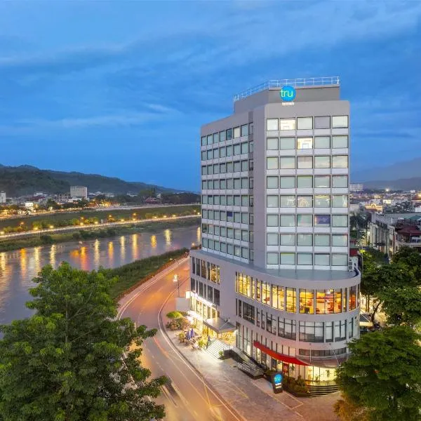 Tru by Hilton Lao Cai City Riverside，位于老街市的酒店