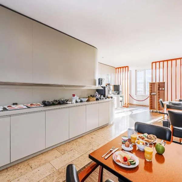B&B HOTEL Rastatt，位于拉施塔特的酒店