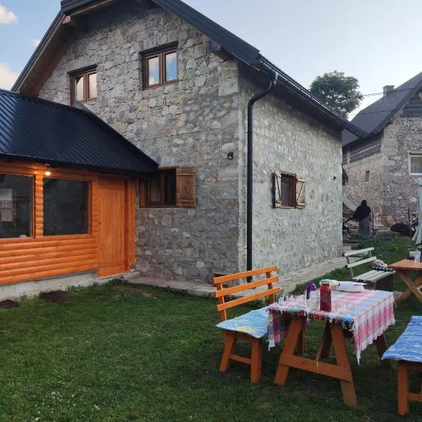 Prenociste B&M - Lukomir，位于Gornji Lukomir的酒店