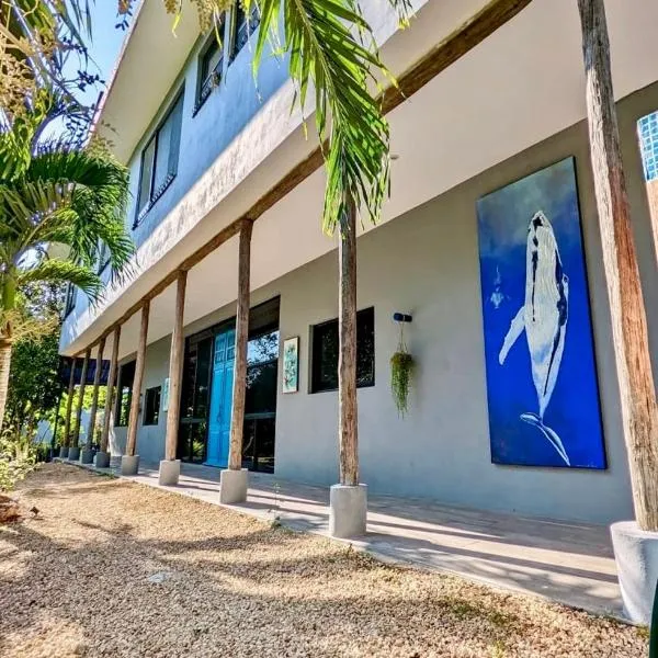 The Blue Eco Lodge，位于巴利亚多利德的酒店