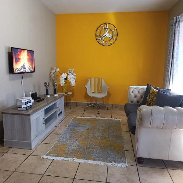 Platinum gem in the City of Rustenburg，位于勒斯滕堡的酒店