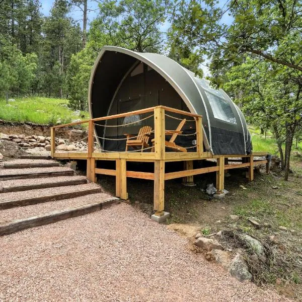 Secluded Glamping Retreat in the Black Hills，位于Hermosa的酒店