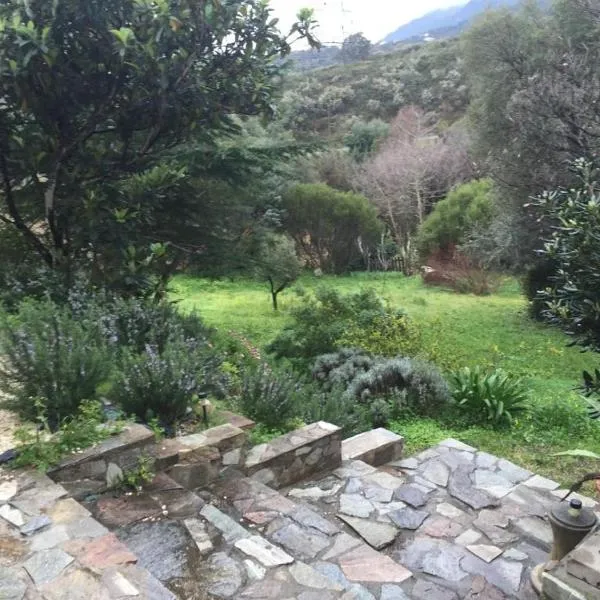 Agréable bas de villa，位于菲里亚尼的酒店