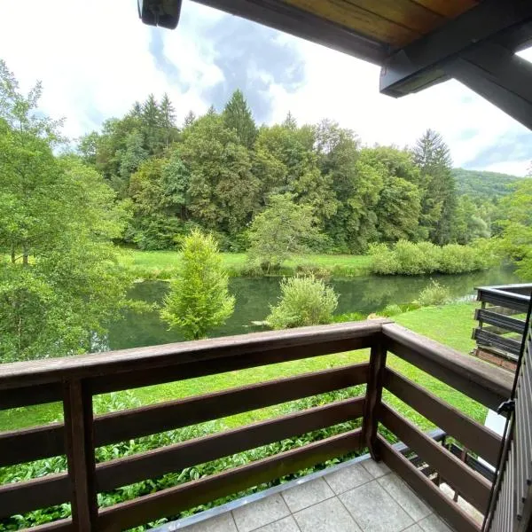 Retreat House River Krka - Hiša oddiha reka Krka，位于Krka的酒店