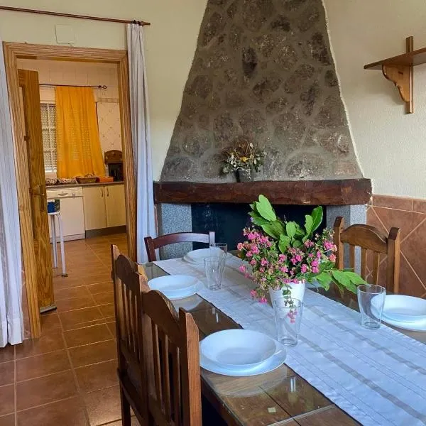 Casa Rural La Abuela Obdulia，位于Piornal的酒店