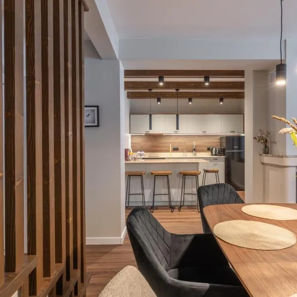 3 Спални - Електрическо Подово Отопление - Бърз WiFi - Веранда - В Гората - Warm Forest Nest Pamporovo，位于潘波洛沃的酒店