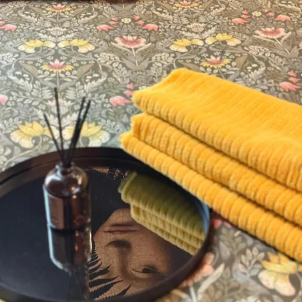 Katowice Spa Haven Jacuzzi i Sauna，位于卡托维兹的酒店