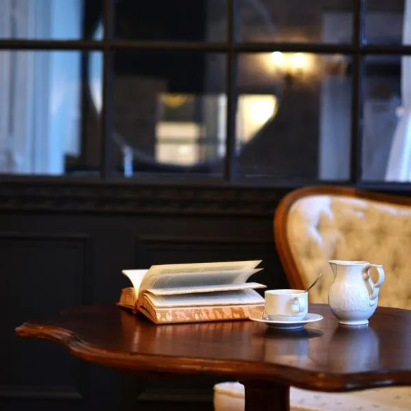 Château de la Rochetière，位于Marcilloles的酒店