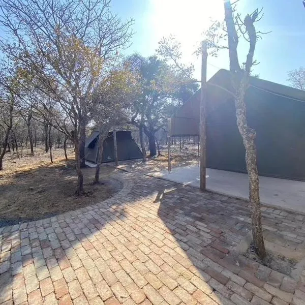 Vlakkieskraal Farmstay - Nyala Tented Camp，位于贝拉贝拉的酒店