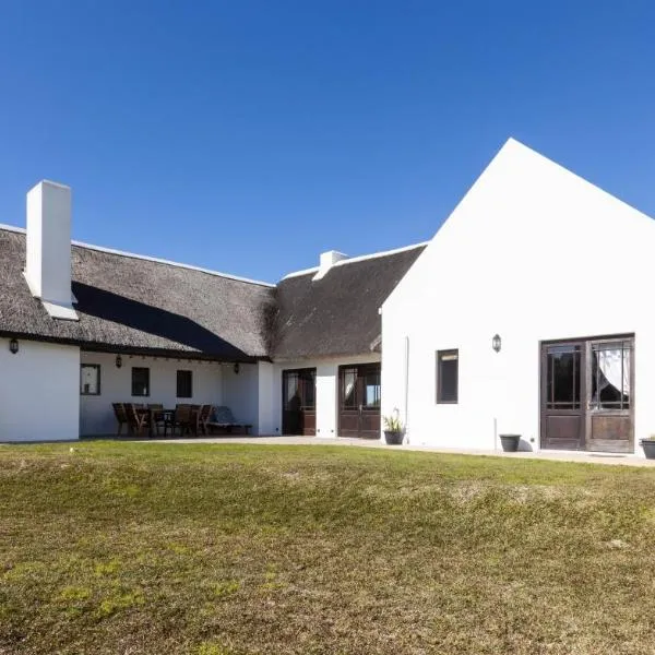 Draaihoek Lodge & Restaurant，位于埃兰兹湾的酒店