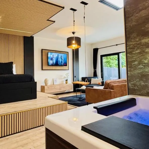 Luxury Loft Home Sweet House，位于Oupeye的酒店