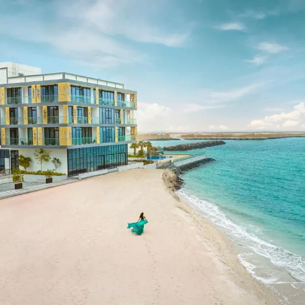 Beach Bay Hotel Mirfa，位于米尔费的酒店