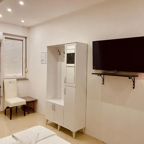 Qingji Family Apartments，位于普里兹伦的酒店