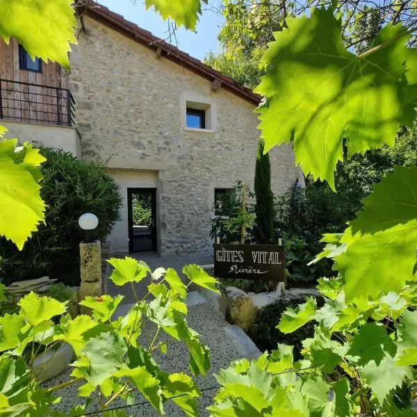 Gîte VITAL Rivière - Charming cottage，位于Peyrus的酒店