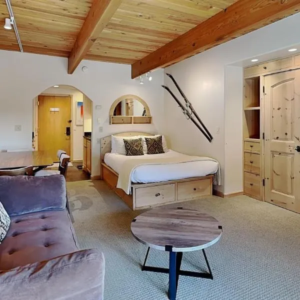 Timberline Condominiums Studio Unit 115，位于斯诺马斯村的酒店