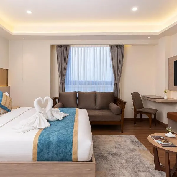 Hotel Rajnandani Palace - Walkable Distance from Ram Mandir Ayodhya，位于Ayodhya的酒店