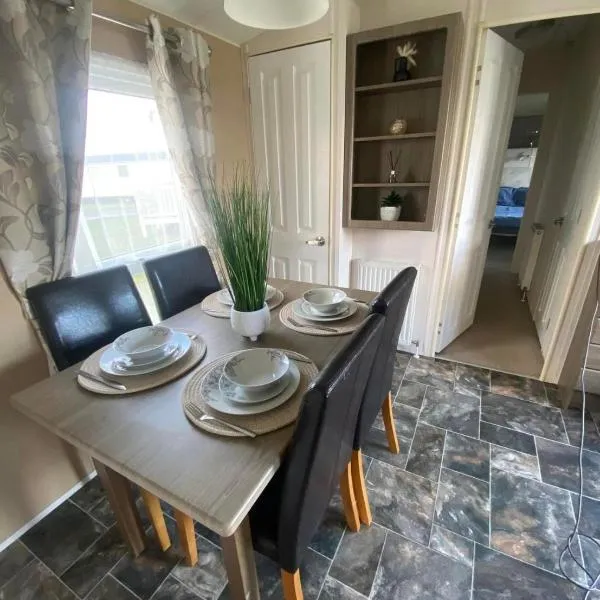 16 orchid meadows，位于阿兴顿的酒店