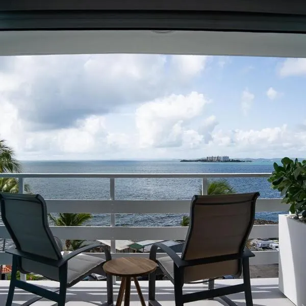 Seaside Cove Studio Stunning Ocean Views，位于法哈多的酒店