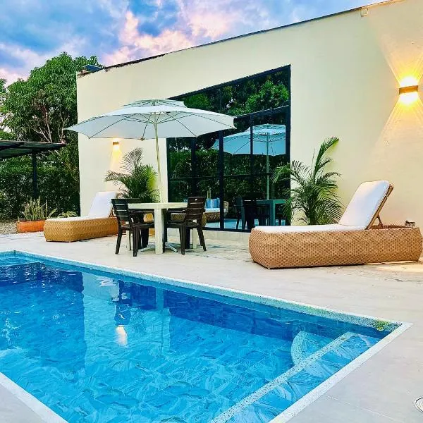 Villa Paz CASA QUINTA CON PISCINA PRIVADA，位于里考尔特的酒店