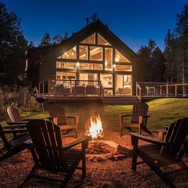 Luxury Tobermory Retreat Modern Home and Hot Tub，位于托伯莫里的酒店